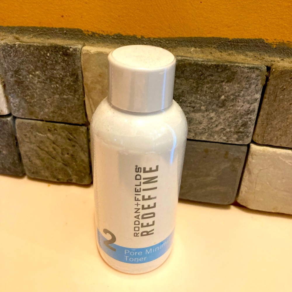 Sealed Rodan + Fields Redefine Pore Minimiz. Toner